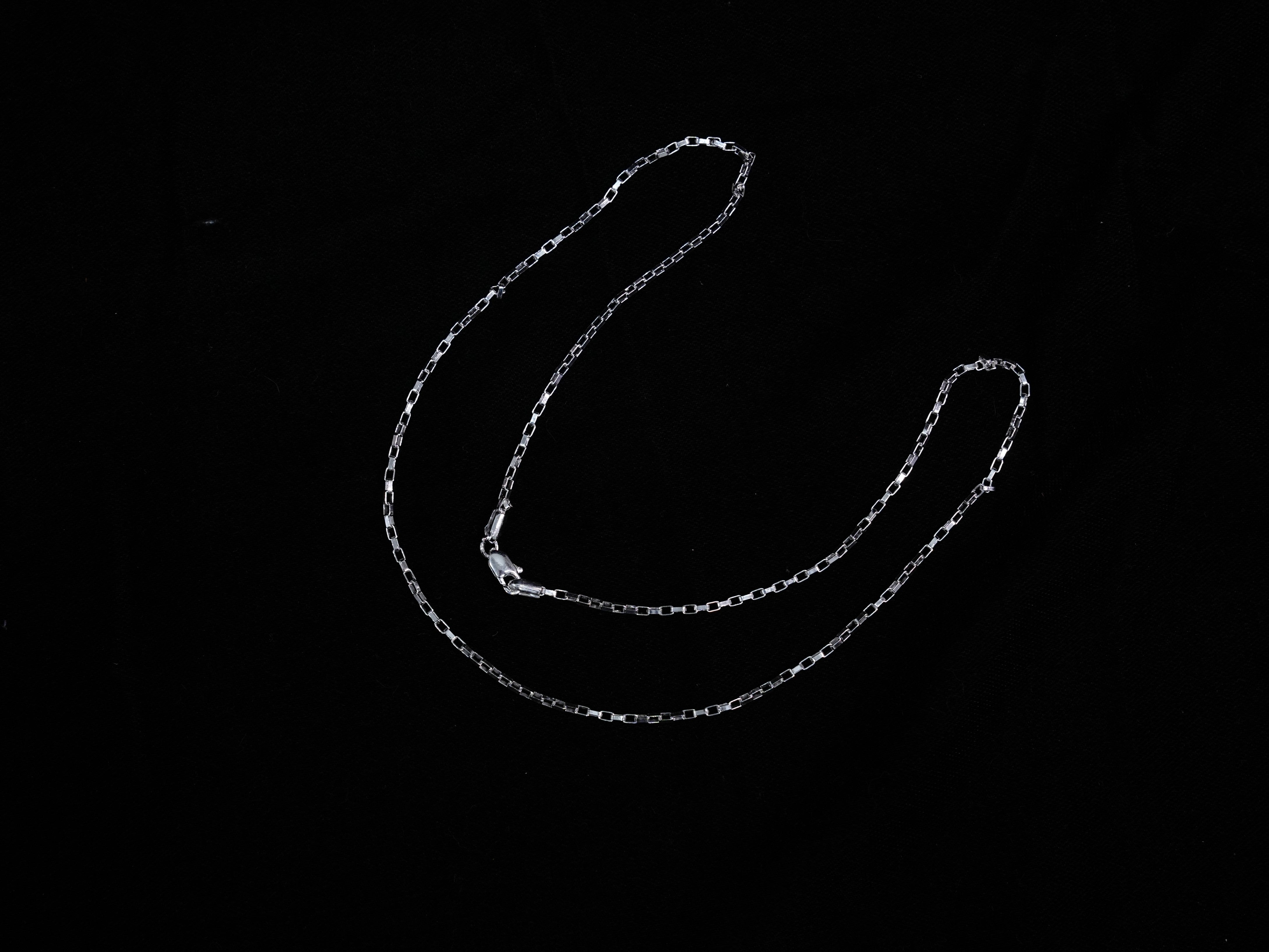 Rectangular Links Chain